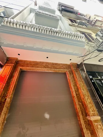 Bán nhà 34m² full thổ cư ngang 4m giá 17.8 tỷ tại Đường Thái Hà Phường Đống Đa