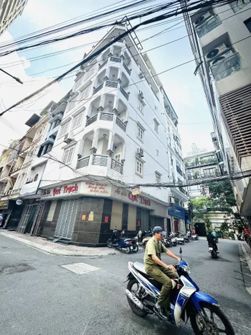 🔅 TÒA NHÀ VIP LÔ GÓC SIÊU ĐẸP HUỲNH THÚC KHÁNG, 72M2 7T THANG MÁY, MT 7M, CHỈ 64.5 TỶ 🔅