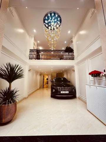 SIÊU PHẨM ĐỀN LỪ, 7 TẦNG LUXURY, Ô TÔ VÀO NHÀ