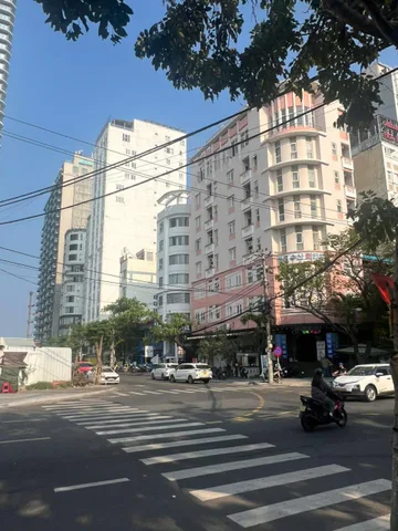 KHÁCH SẠN 3 SAO VIEW BIỂN PHẠM VĂN ĐỒNG