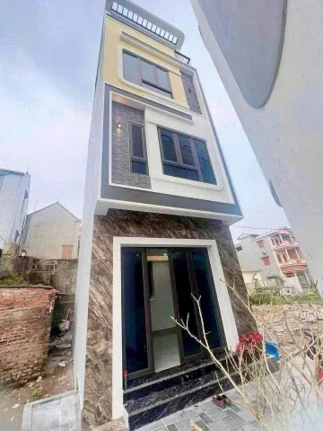 NHÀ SẴN Ở NGAY FULL NỘI THẤT SÁT CHỢ TRƯỜNG HỌC KCN QUANG MINH 62M MT4M Chỉ Nhỉnh 3 Tỷ