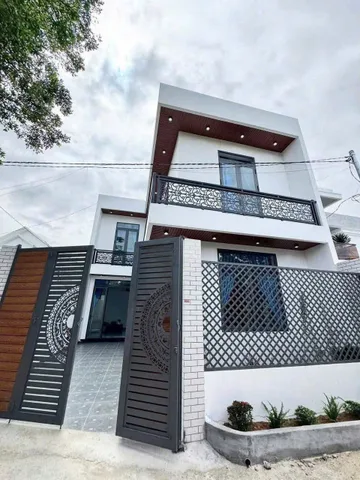 CĂN BIỆT THỰ MINI NGANG LỚN cách Bửu Long 5 phút di chuyển