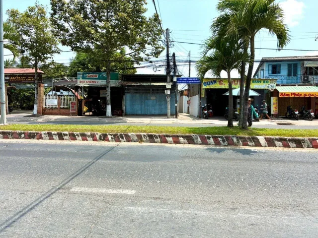 Bán nhà 2 mặt tiền 263.2m² có sẵn 200m² thổ cư ngang 5.4m giá 6.9 tỷ tại Đường Phó Cơ Điều Phường Phước Hậu
