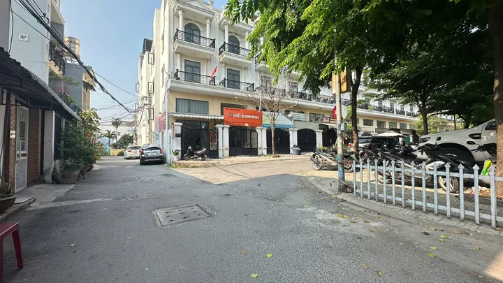 🏠 BÁN NHÀ 103M2 MẶT TIỀN – NGAY CÔNG VIÊN BẾN XE NGÃ TƯ GA – QUẬN 12 - GIÁ 8 TỶ 500 TRIỆU