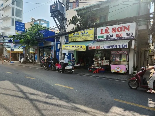 NHỈNH 3T, NHÀ CÓ  SHR, QUẬN 7, 2 PHÒNG NGỦ,, GẦN LOTTE MART Q.7, SÁT MẶT TIỀN
