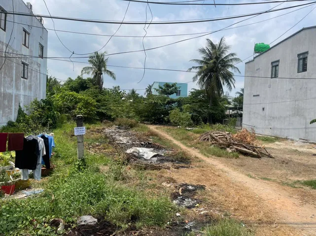 Bán đất 695.9m² có sẵn 552.2m² thổ cư ngang 16m giá 13.22 tỷ tại Đường Nhựa Xã Phú Qưới, tỉnh Vĩnh Long
