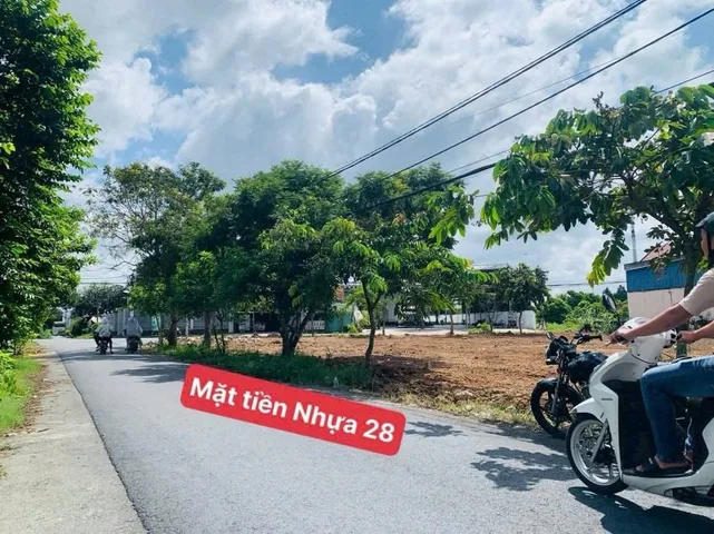 Bán đất thổ cư mặt tiền kinh doanh buôn bán MT đường Số 28 kế bên đường Số 9 xã Tân Thông Hội Củ Chi TPHCM, DT: 5,12x17m.