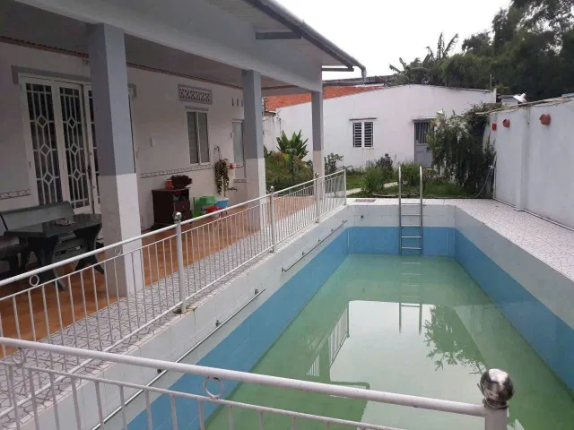 Hàng ngộp.
Bán nhà vườn gần chợ Phú Hòa Đông xã Phú Hòa Đông Củ Chi TPHCM, DT: 15x20m.