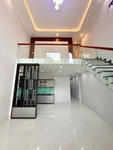 NHÀ LÁI THIÊU GIÁP VĨNH PHÚ CÓ SÂN ĐẬU XE HƠI- GIÁ 4.4 TỶ TL