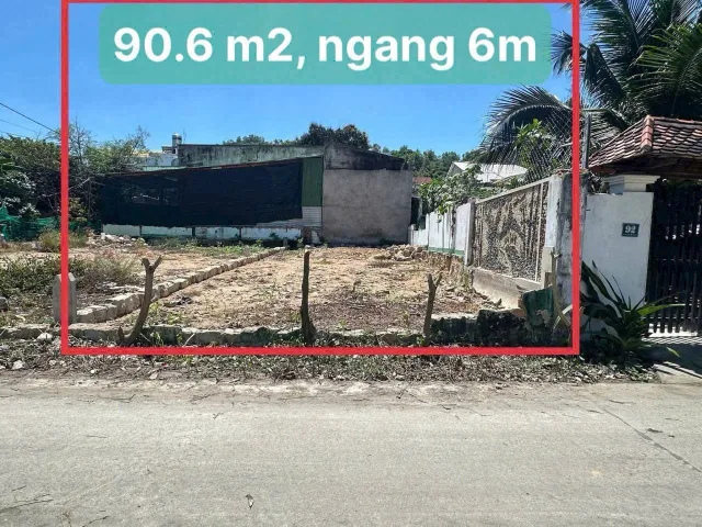 Bán đất 90,6m² có sẵn 81m² thổ cư ngang 6m giá 2.75 tỷ tại Phường Tây Nha Trang