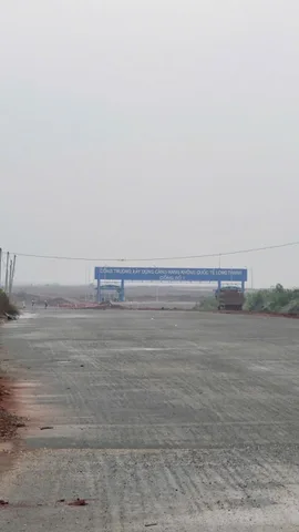 Bán đất mặt tiền đường T1 sân bay long thành