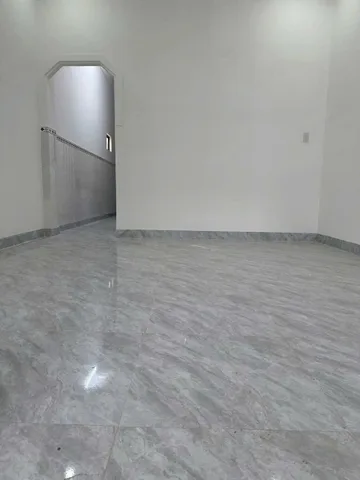 Bán Nhà mặt tiền đường Bùi Huy Bích giá rẻ hơn thị trường 500tr
