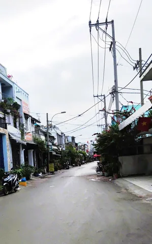 BÁN NHÀ MỚI VÕ VĂN KIỆT – 5,5x11M – HẺM Ô TÔ – CÓ SÂN MINI, GIÁ CHỈ 5,949 TỶ (G6)