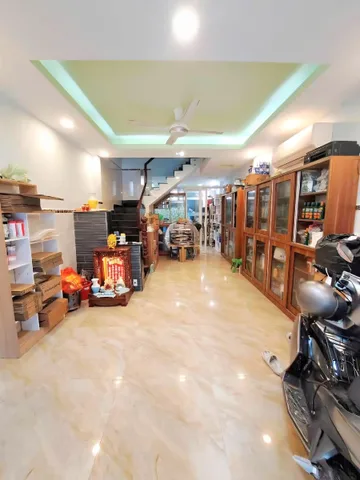 BÁN NHÀ ĐẸP SÁT KINH DƯƠNG VƯƠN.G - KH.U TÊ.N LỬ.A - ĐƯỜNG XE TẢI - ( 4X20M )