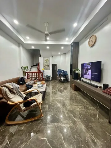 🏠TRUNG TÂM PHÚC ĐỒNG -LONG BIÊN- 10M RA OTO - TẶNG NỘI THẤT - KHU VỰC NHIỀU TIỆN ÍCH- GIÁ 7 TỶ NHỈNH

🌹 CHỦ ĐANG CẦN 💰 GIÁ CÒN THƯƠNG LƯỢNG

👉+ Vị trí đẹp trung tâm phường Phúc Lợi, oto cách 10m ngõ thoáng, hàng xóm nhà giàu Vinhomes Riverside. Khu vự