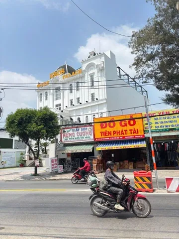 Mặt Tiền Đường Lê Văn Khương, Nhà DT: 277m² có sẵn 130m² thổ cư ngang 6,6m giá 24 tỷ tại Phường Thới An
