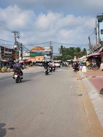 🔥 🏠NGỘP BANK RA GẤP NHÀ MẶT TIỀN Đ. LÒ LU DT 220M2 NGANG LỚN - GIÁ 33 TỶ CÓ DÒNG TIỀN⏰