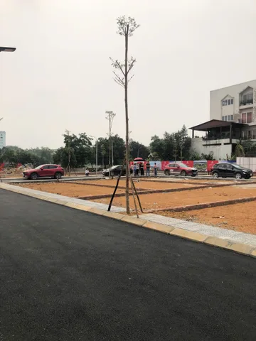 Số lượng có hạn lô đất 100m2 hai mặt đường  khu vực trung tâm Hòa Lạc.
