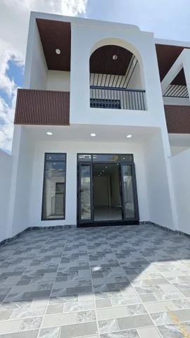 NHÀ GIÁ TỐT – CHỈ 2 tỷ 100tr NGAY ĐỒNG KHỞI 🔥
