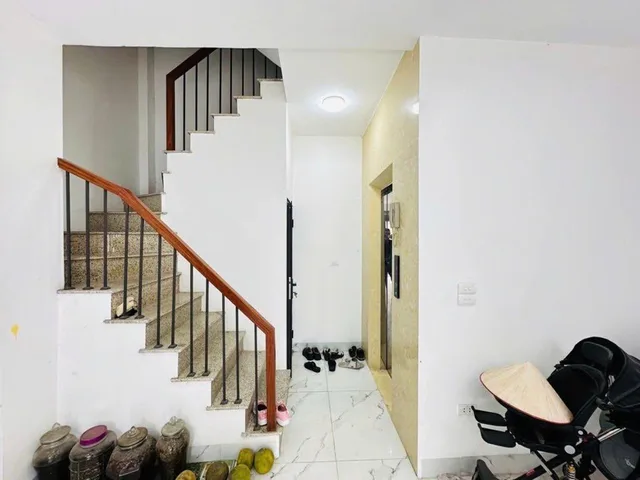 Bán nhà vip Trương Công Giai, 7T, thang máy, sát phố , nhỉnh 15 tỷ