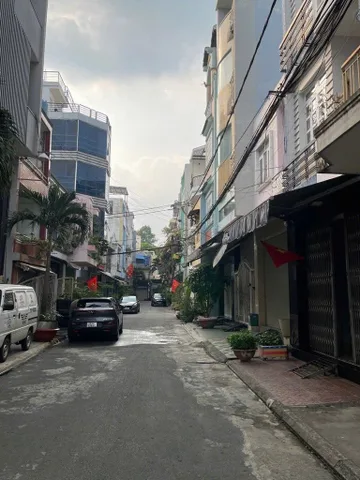 BÁN NHÀ LẠC LONG QUÂN - LÝ THƯỜNG KIỆT - 4 TẦNG - RỘNG RÃI - KHU PHÂN LÔ - NHỈNH 11 TỶ