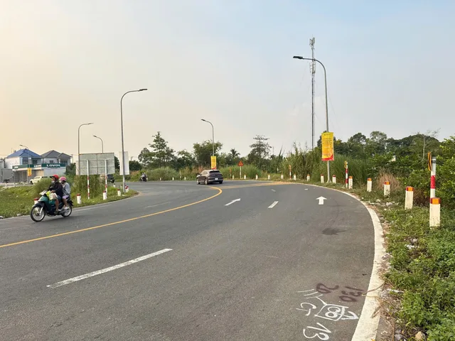 BÁN 2 CÔNG ĐẤT MẶT TIỀN ĐƯỜNG DẪN TRÁNH LONG XUYÊN (MỸ HÒA) – GIÁ MỀM NHẤT KHU VỰC