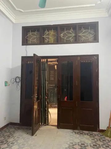 Cho thuê nhà nguyên căn Ngõ chợ Khâm Thiên Đống Đa cho hộ GSD thuê
DT36 m x5 tầng
Thiết kế 3pn 3vs -10tr/1 tháng