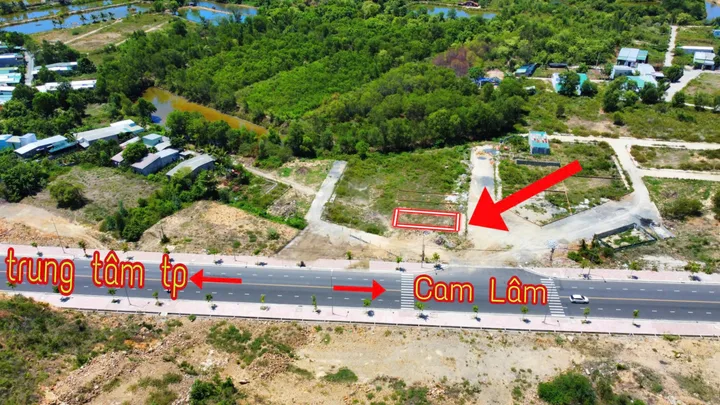 BÁN LÔ ĐẤT PHƯỜNG NAM NHA TRANG - CÁCH MẶT TIỀN PHONG CHÂU 10 mét.
- Diện tích: 120m2 thổ cư, Mặt tiền 6m, dài 20m, vuông vức
- Đường hiện trạng 10m - QH 14m