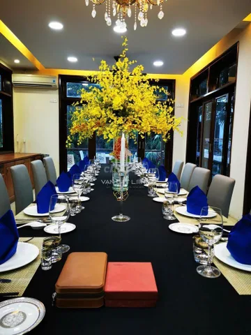 CẦN BÁN – VILLA SÂN VƯỜN CAO CẤP VI BA, P.1 – 1021M² – 125 TỶ