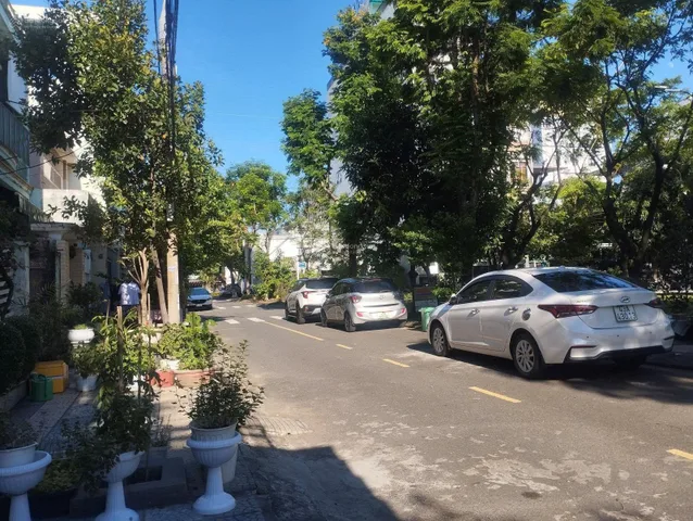 HIẾM! Bán nhà 2 Tầng Mặt tiền đường Lý Nhân Tông - Hòa Cường, Ngay BV Vinmec, ĐH Ngoại Ngữ,...đại lộ Phan Đăng Lưu