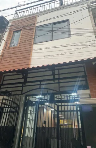 Ngay BỐN XÃ - tặng  FULL NỘI THẤT - NHÀ MỚI TINH - CHỈ DỌN VÀO Ở - 4.7  tỷ (thương lượng)