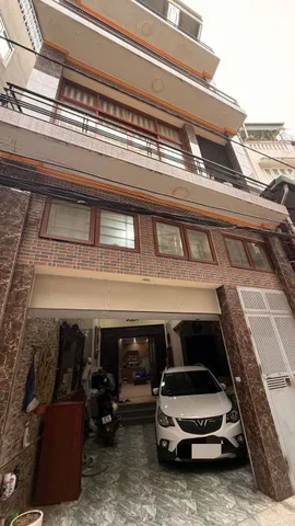 Cần cho thuê nhà ngõ 1xx Nguyễn Trãi, Thanh Xuân CÓ GARA Ô TÔ 120M x 4T giá 30 triệu