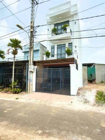 🛑 Nhà mặt tiền số 36A TRẦN CAN - phường Eakao (ngay khu trung tâm cổng sau Đại Học Tây Nguyên).