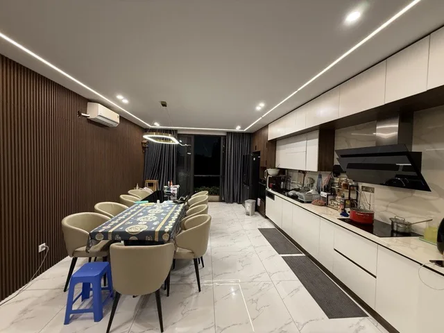 🏘️BÁN NHÀ TƯ ĐÌNH LONG BIÊN - PHÂN LÔ VIP - SÁT SÂN GOLF - 100M2🚗🚗🚗