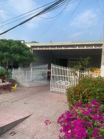 Bán đất thương mại, DV, SHR 2563 m2 tại thới sơn, tx Tịnh Biên An Giang lòng đường nhựa 7 m GIÁ CHỈ 18 tỷ