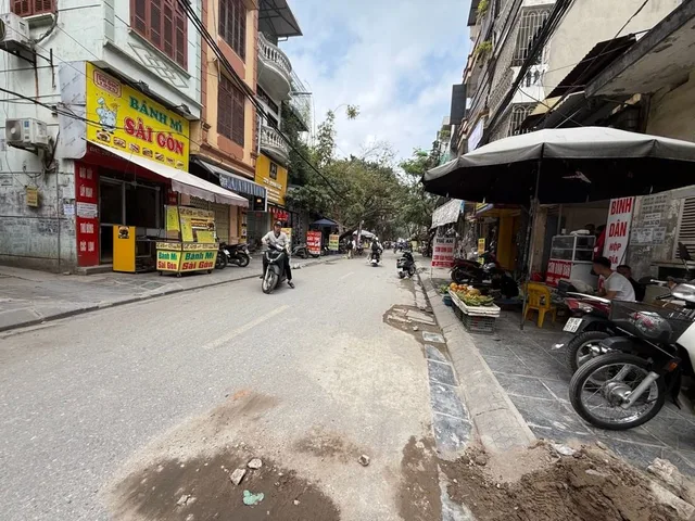 Bán nhà Tân Mai 35m 5 tầng dân xây chắc chắn, giá 9 tỷ