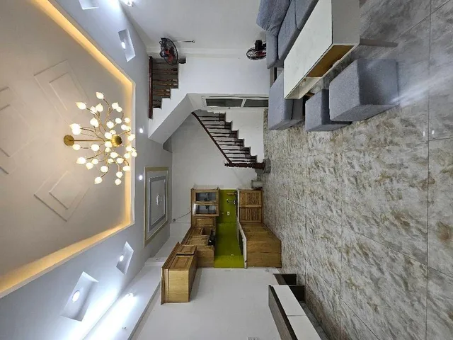Bán nhà Tân Mai 35m 5 tầng mặt tiền 4,5m dân xây chắc chắn, giá 8,5 tỷ