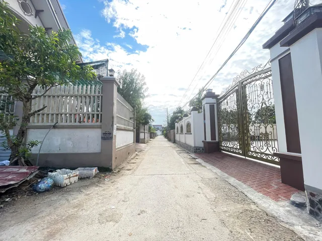 Bán đất 130m² full thổ cư ngang 5.25m giá 6.8 tỷ tại Xã Sóc Sơn
