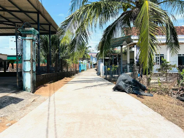 Bán đất 331.5m² có sẵn 233m² thổ cư ngang 12m giá 1 tỷ tại Phường Hoài Nhơn