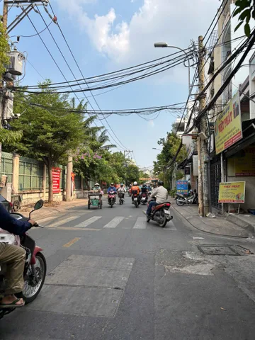 ĐẤT TRỐNG - GIÁ ĐẦU TƯ BÀU CÁT BẢY HIỀN, HẺM XE HƠI - DT 76 M²