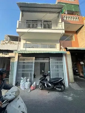 MẶT TIỀN ĐHT27 - 30m2 -3 tầng 2PN - CHỈ 2.52 TỶ - KINH DOANH NGAY