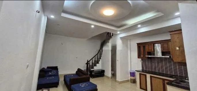 Cho Thuê Nhà Ngõ 41 Đông Tác - Đống Đa 35M² 4 Tầng 3 Ngủ - Nội Thất CB - Nhà 2 Mặt Ngõ Thoáng - Giá Thuê 15tr