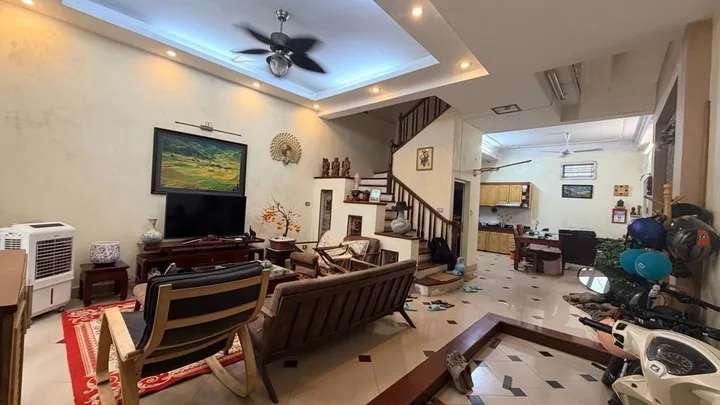 🏡 NGỌC LÂM - GẦN Ô TÔ TRÁNH - Ô CHỜ THANG MÁY💰💰