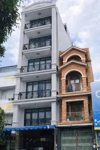 CỰK PHẨM VIP TÂN SƠN NHÌ , TÂN HƯƠNG (329)
MẶT TIỀN KDOANH 
NHÀ MỚI ĐẸP 7 TẦNG BTCT ,THANG MÁY 
VỊ TRÍ HIẾ.M SẦM UẤT ĐA NGÀH , VPCT ,SPA ,KSAN ,P/KHAM 
# DTICH RỘNG : 6x 27M 
# DÁ 26,xT TL 
📞 Liên hệ xem ngay: 0902 106 911