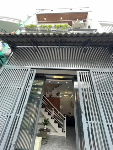 Căn 38m² Vũ Tùng, Bình Thạnh giá 2 tỷ 050. Gần chợ Bà Chiể, xây 2 tầng. Hẻm 5m, sổ riêng