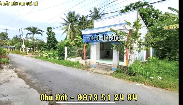 BÁN ĐẤT KHU PHỐ 7 MỎ CÀY NAM MẶT TIỀN BỜ KÈ SÔNG MỎ CÀY NAM GIÁ 8xx TR.IỆU