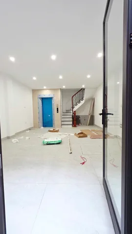 BÁN NHÀ XUÂN ĐỈNH 42M2 - 7 TẦNG THANG MÁY - MẶT TIỀN 4.8M - Ô TÔ VÀO NHÀ - NHÀ MỚI Ở NGAY.