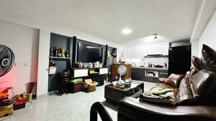 NHÀ ĐẸP VŨ ĐỨC THẬN, VIỆT HƯNG - Ô TÔ VÀO NHÀ - Ô TÔ TRÁNH KINH DOANH ĐỈNH