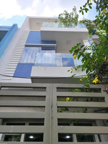 Bán nhà 70m² (4m x 18m x 3 tầng) giá 9.2 tỷ tại Đường Hậu Giang Phường Phú Lâm
