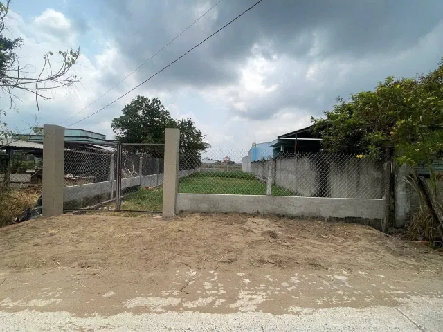 Bán đất 211m² có sẵn 210m² thổ cư ngang 4,5m giá 650 triệu tại Xã Hòa Khánh